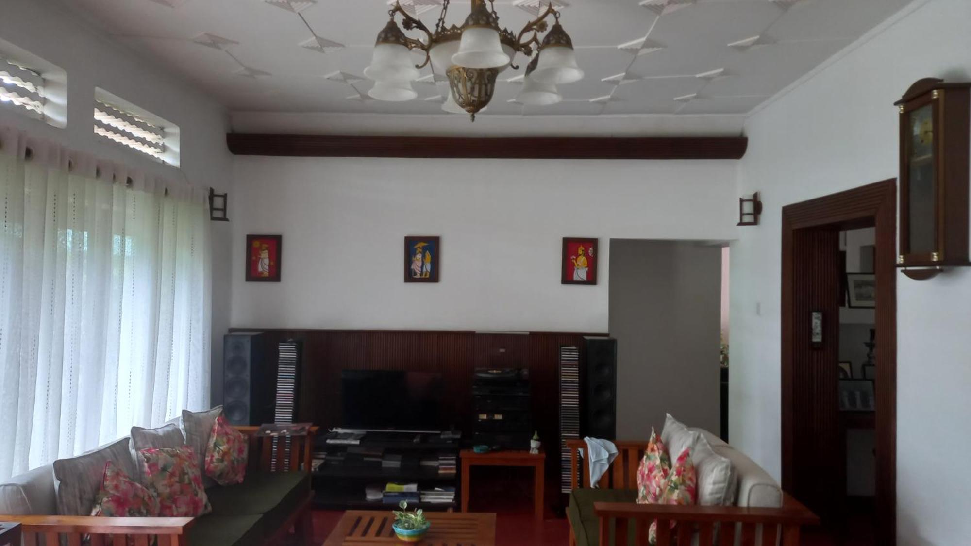 Hotel Mahaweli Shades Kandy Esterno foto