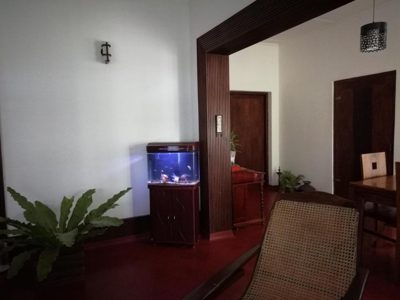 Hotel Mahaweli Shades Kandy Esterno foto